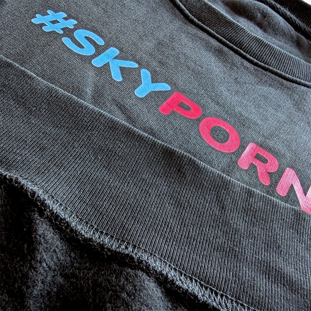 zoom impression dtf sweat skyporn texture marquage